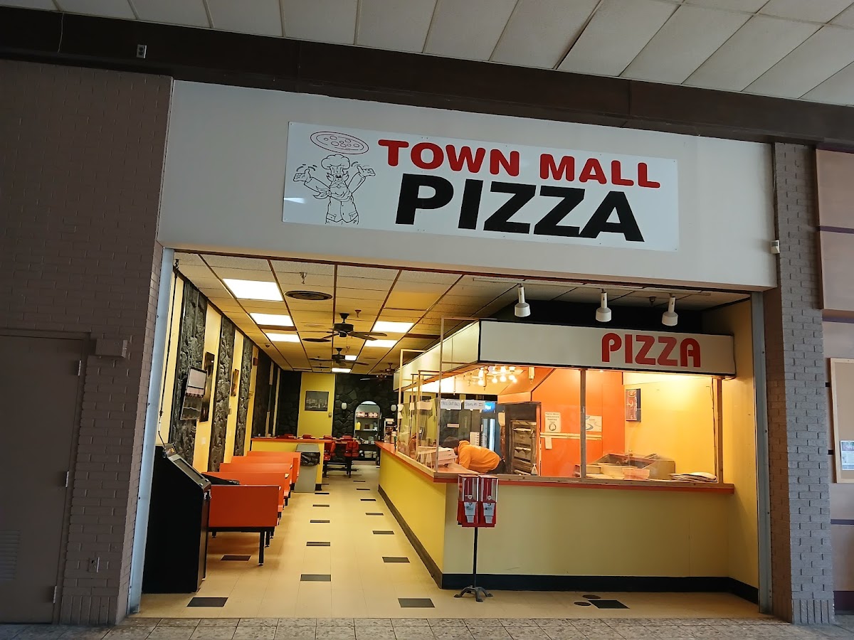 Town Mall Pizza